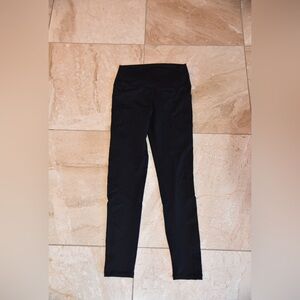 BuffBunny Size Medium Women's black pocket leggings